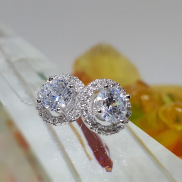 New 925 CZ diamond silver earrings - Picture 3 of 3